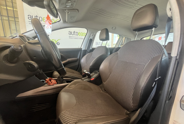 Peugeot 2008 1.6 e-HDi ALLURE 115 ch