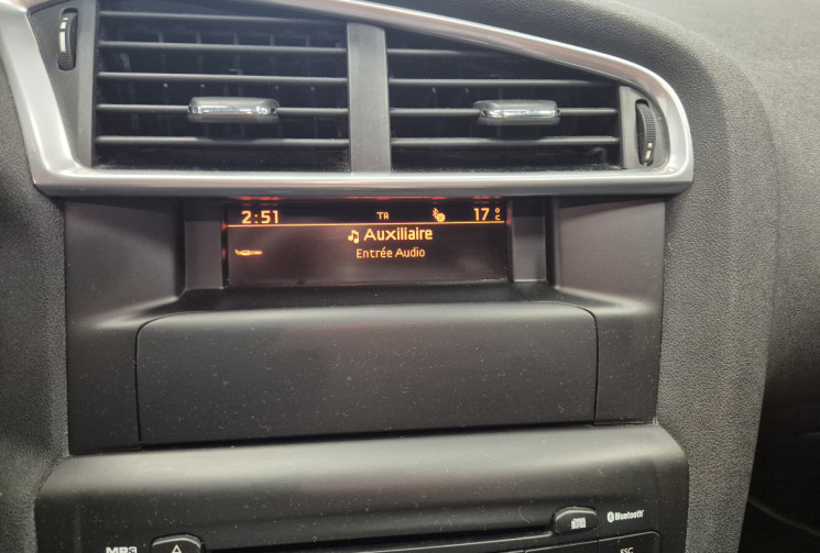 Citroën C4 1.6 VTi 120 ch Attraction
