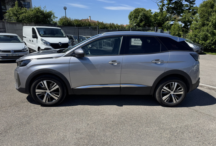 Peugeot 3008 1.5 / 130 CH / ALLURE 
