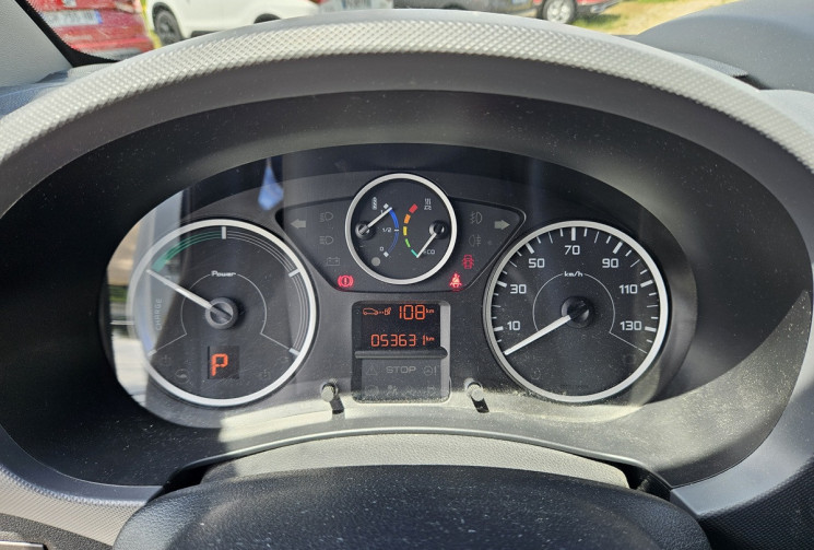 Citroën Berlingo II FOURGON M CLUB ELECTRIQUE 6.0 CV