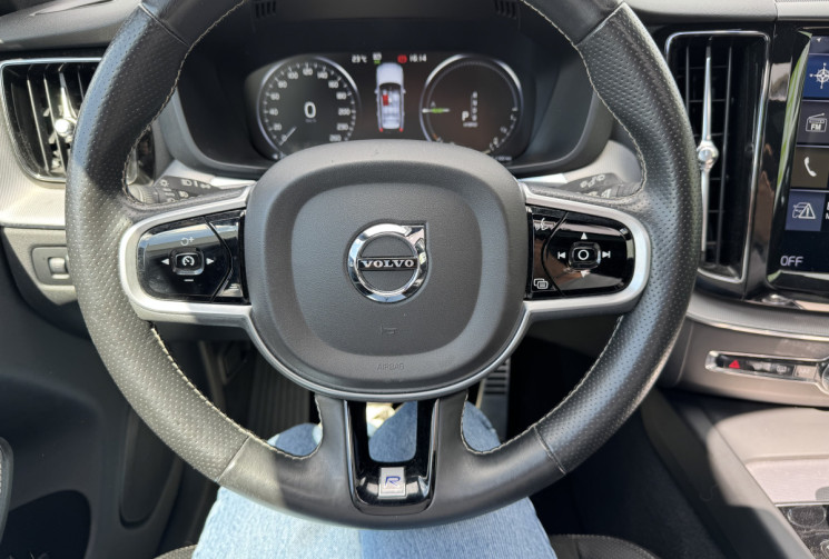 Volvo XC60 T8 Twin 303 + 87ch R-Design Geartronic