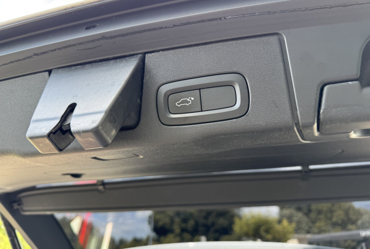 Volvo XC60 T8 Twin 303 + 87ch R-Design Geartronic