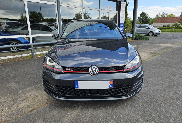 Volkswagen Golf VII PH1 GTI 2.0 TSI 230 PERFORMANCE DSG7