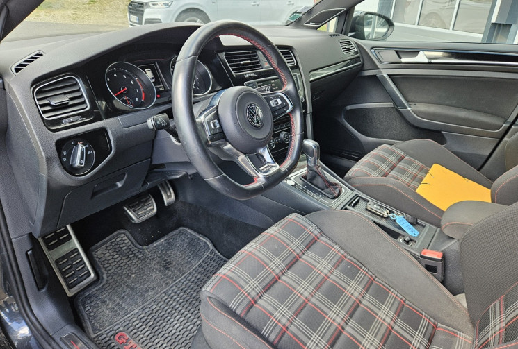 Volkswagen Golf VII PH1 GTI 2.0 TSI 230 PERFORMANCE DSG7