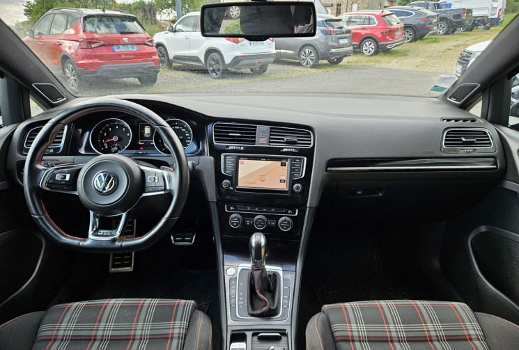 Volkswagen Golf VII PH1 GTI 2.0 TSI 230 PERFORMANCE DSG7
