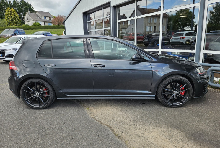 Volkswagen Golf VII PH1 GTI 2.0 TSI 230 PERFORMANCE DSG7
