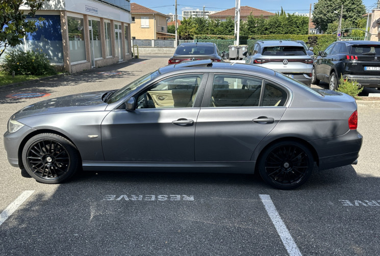 BMW Série 3 325i 218 ch Confort / Nombreux frais récents / État superbe / Caméra de recul