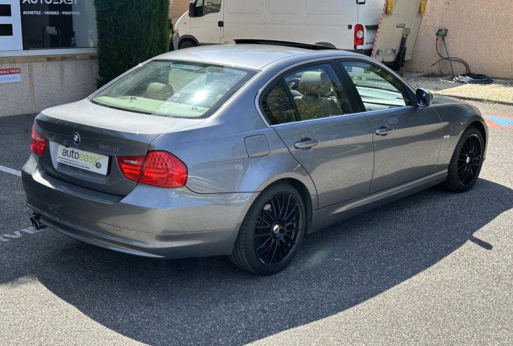 BMW Série 3 325i 218 ch Confort / Nombreux frais récents / État superbe / Caméra de recul
