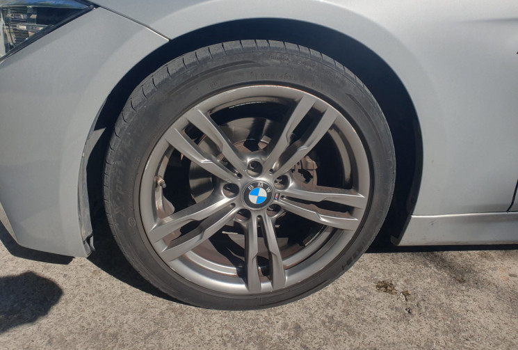 BMW Série 3 TOURING F31 LCi 318dA 150 M-SPORT / CUIR / TOIT OUVRANT / ATTELAGE