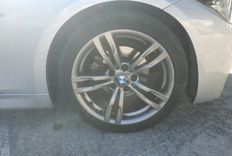 BMW Série 3 TOURING F31 LCi 318dA 150 M-SPORT / CUIR / TOIT OUVRANT / ATTELAGE