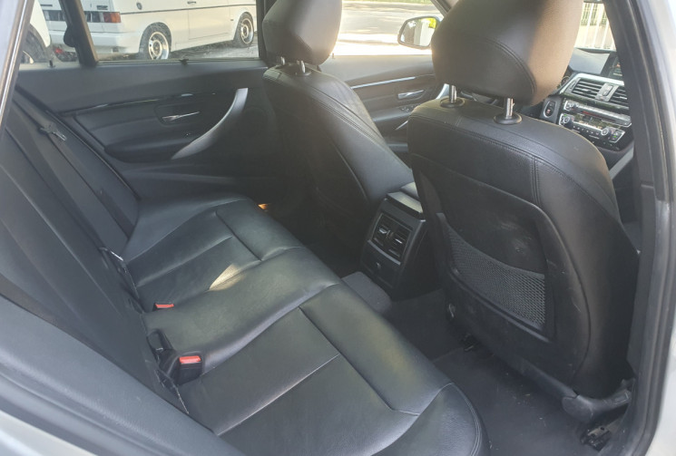 BMW Série 3 TOURING F31 LCi 318dA 150 M-SPORT / CUIR / TOIT OUVRANT / ATTELAGE