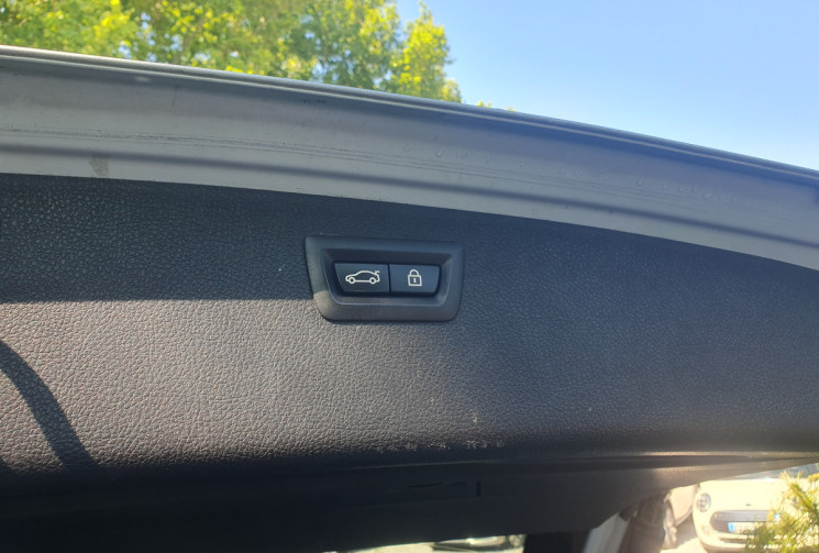 BMW Série 3 TOURING F31 LCi 318dA 150 M-SPORT / CUIR / TOIT OUVRANT / ATTELAGE