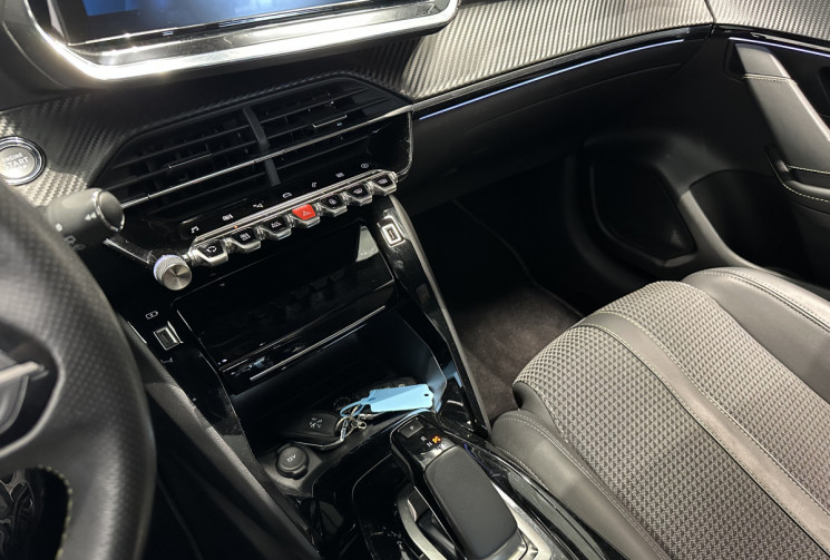 Peugeot 208 E-208 136 ch GT Line