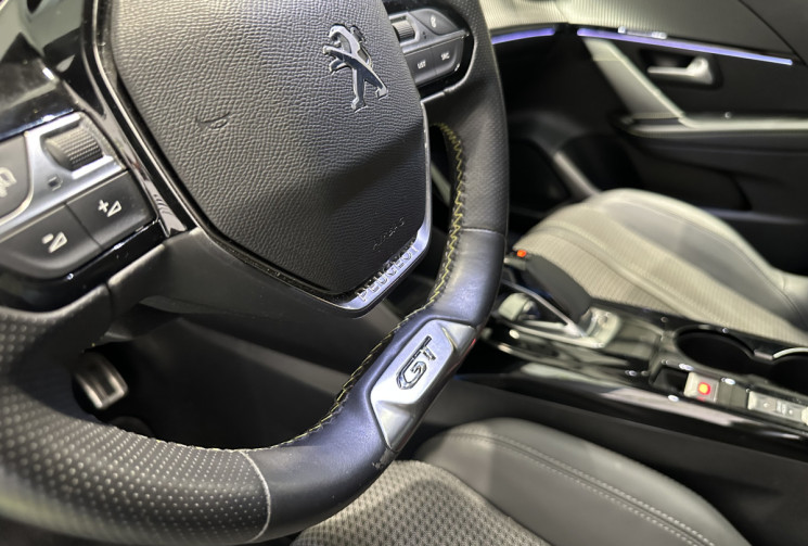 Peugeot 208 E-208 136 ch GT Line