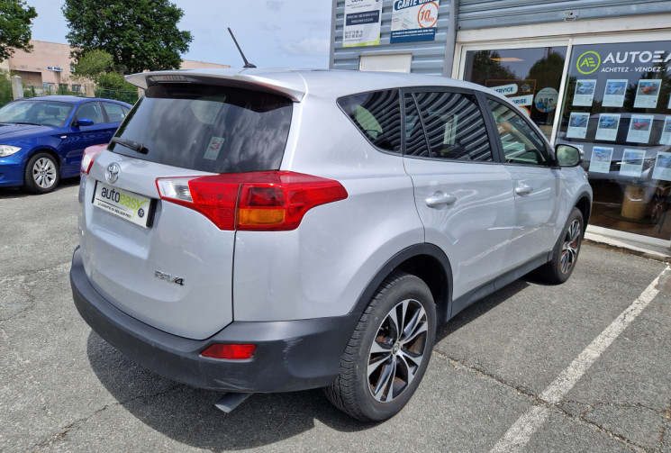 Toyota RAV4 124 D-4D Life 2WD 