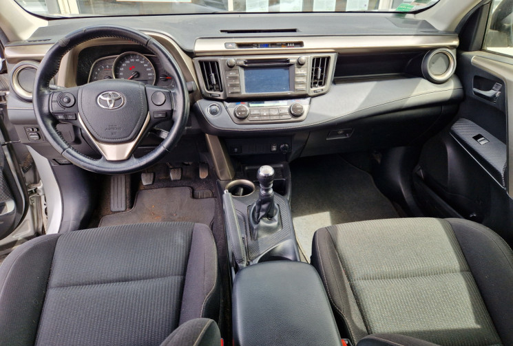 Toyota RAV4 124 D-4D Life 2WD 