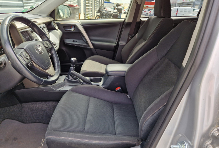 Toyota RAV4 124 D-4D Life 2WD 