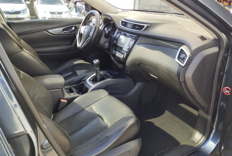 Nissan X-Trail 1.6 DCI 130 WHITE EDITION 7 PLACES
