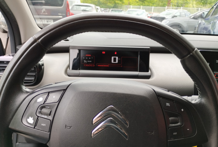 Citroën C4 CACTUS 1.6 BlueHDi 100 S&S Shine BVM6 / 1° main / Suivi complet Citroen 