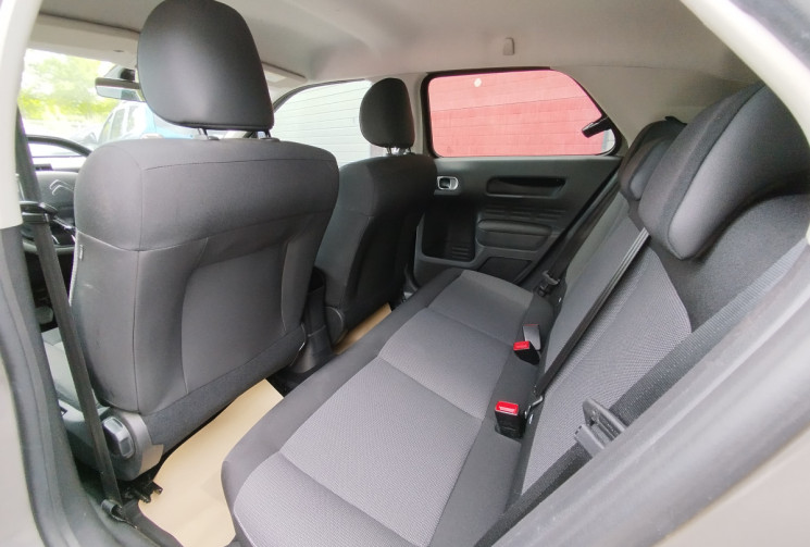 Citroën C4 CACTUS 1.6 BlueHDi 100 S&S Shine BVM6 / 1° main / Suivi complet Citroen 