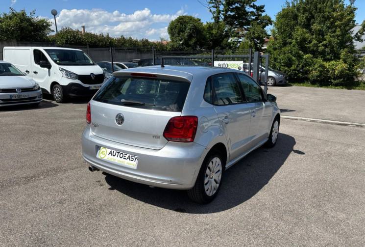 Volkswagen Polo 1.6 TDI 90 ch / Confortline