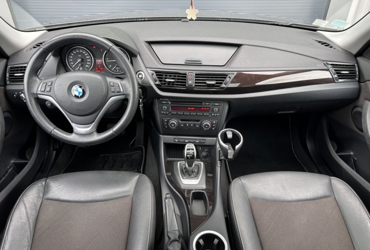 BMW X1 18d sDrive XLine Steptronic 143 cv (E84) - Attelage - Toit ouvrant