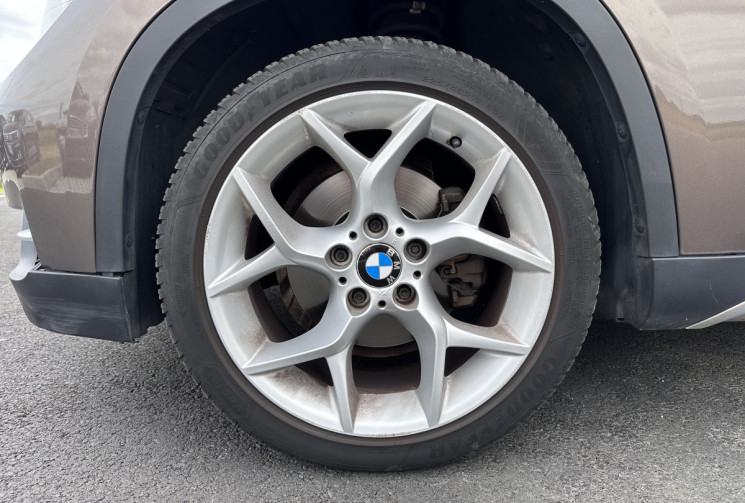 BMW X1 18d sDrive XLine Steptronic 143 cv (E84) - Attelage - Toit ouvrant