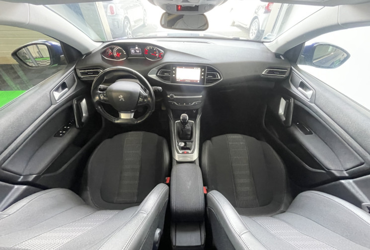 Peugeot 308 II 1.5 BlueHDi 130 ch Allure