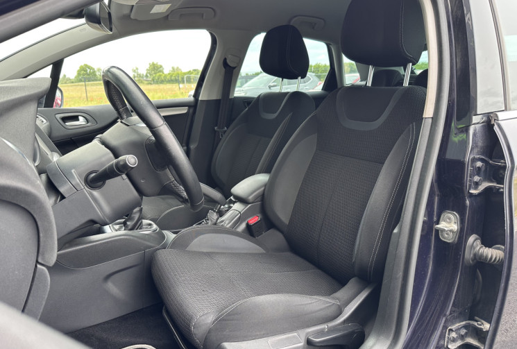 Citroën C4 1.6 BlueHDi 100 cv Millenium / attelage