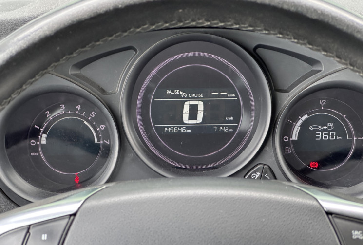 Citroën C4 1.6 BlueHDi 100 cv Millenium / attelage