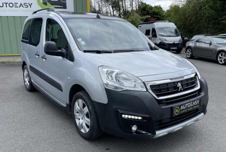 Peugeot PARTNER TEPEE B9 Phase 3 1.2 PureTech 110 ch Outdoor BVM5 *Avec toit Zénith*