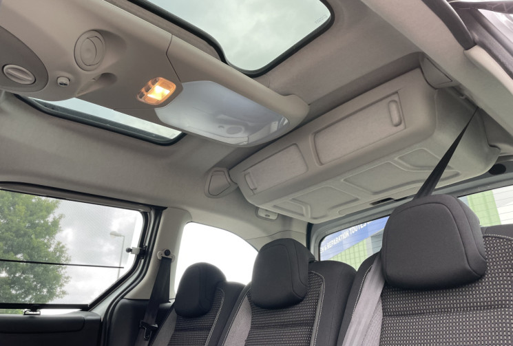 Peugeot PARTNER TEPEE B9 Phase 3 1.2 PureTech 110 ch Outdoor BVM5 *Avec toit Zénith*
