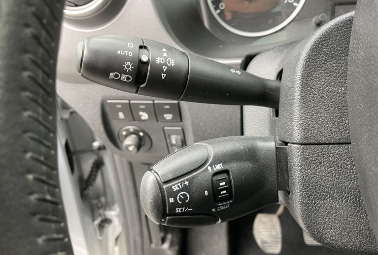 Peugeot PARTNER TEPEE B9 Phase 3 1.2 PureTech 110 ch Outdoor BVM5 *Avec toit Zénith*
