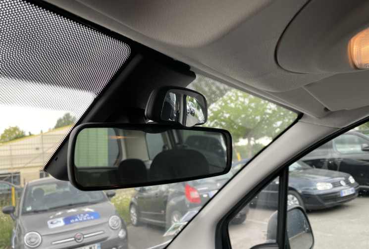 Peugeot PARTNER TEPEE B9 Phase 3 1.2 PureTech 110 ch Outdoor BVM5 *Avec toit Zénith*