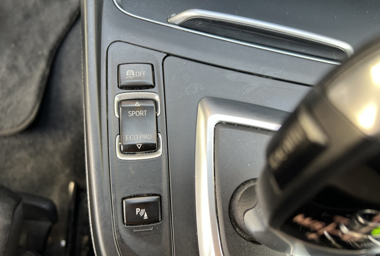 BMW Série 1 (F20) LCI 116d 116 cv BVA SPORT 