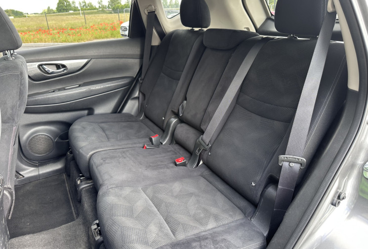 Nissan X-Trail 1.6 dCi 130cv 4WD 4x4 CONNECT EDITION / ATTELAGE / TOIT PANORAMIQUE