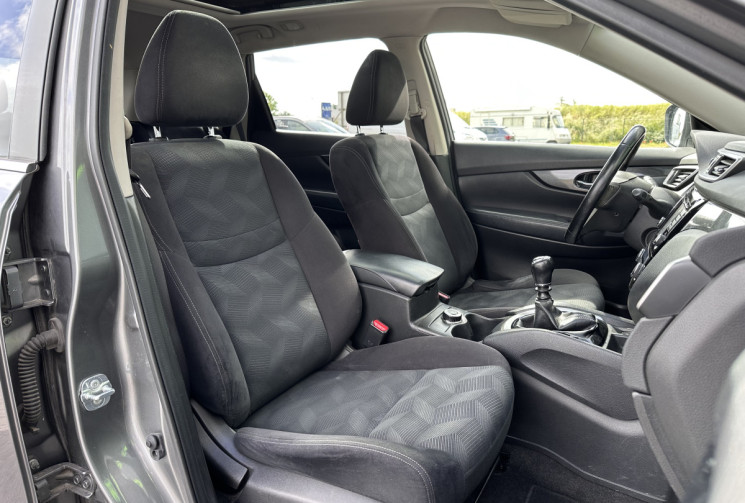Nissan X-Trail 1.6 dCi 130cv 4WD 4x4 CONNECT EDITION / ATTELAGE / TOIT PANORAMIQUE