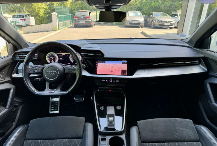 Audi A3 SPORTBACK S-Line 40 TFSIe 204 ch Plug in Hybrid S-Tronic6 / Toit ouvrant /  Garantie 08/2026