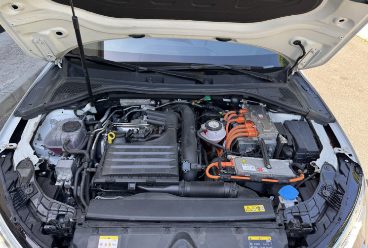 Audi A3 SPORTBACK S-Line 40 TFSIe 204 ch Plug in Hybrid S-Tronic6 / Toit ouvrant /  Garantie 08/2026