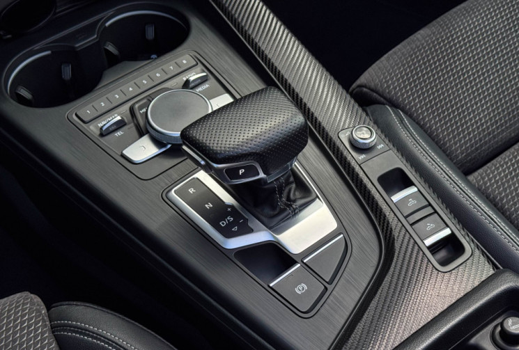 Audi A5 Cabriolet AUDI A5 Cabriolet 2.0 TFSi Quattro S-Tro7 252 S-line Aff Tete haute Carbone B&O
