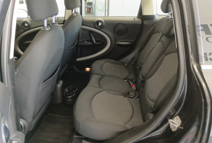 Mini Countryman Countryman I (R60) 112 cv 1.6 Cooper D SUIVI MECANIQUE REGULIER GARANTIE 6 MOIS