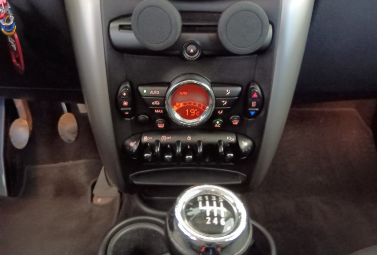 Mini Countryman Countryman I (R60) 112 cv 1.6 Cooper D SUIVI MECANIQUE REGULIER GARANTIE 6 MOIS