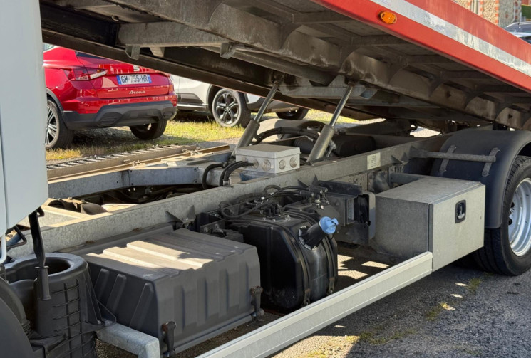 Nissan CABSTAR NT400 3.0 DEPANNEUSE PLATEAU COULISSANT CARTE BLANCHE