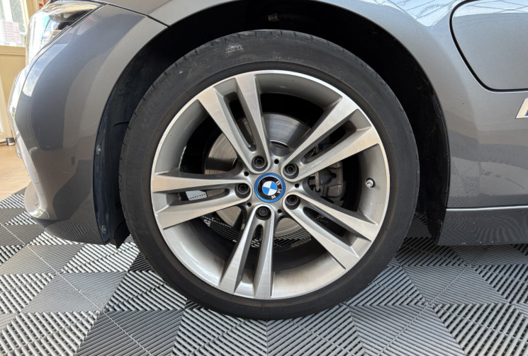 BMW Série 3 330E LCI 2.0 252 PLUG IN HYBRID 184 E-DRIVE