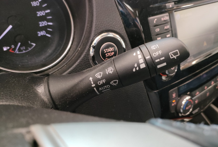 Nissan Qashqai 1.2L DIG-T 115ch Connect Edition **Chaîne Neuve**