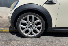 Mini Cooper (R56) Cooper 1.6 i 16V 120cv 1er main origine France / TOIT OUVRANT / CLIM 