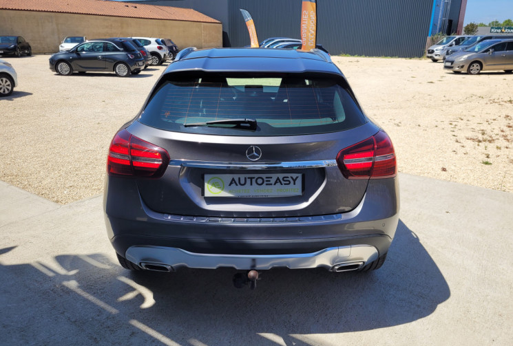 Mercedes GLA 180 D SENSATION 7G-DCT