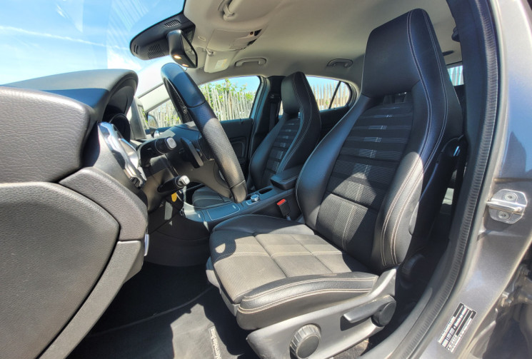 Mercedes GLA 180 D SENSATION 7G-DCT