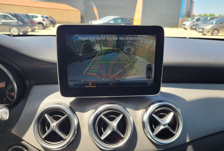 Mercedes GLA 180 D SENSATION 7G-DCT