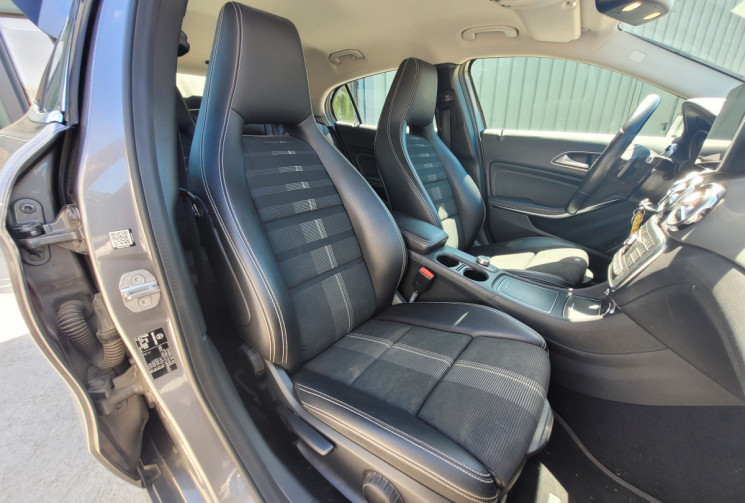 Mercedes GLA 180 D SENSATION 7G-DCT